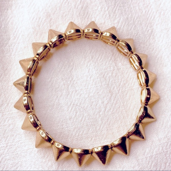 ❣️$25/3❣️ So Rock Gold Plated Elastic Socket Nail Bracelet - Picture 4 of 8